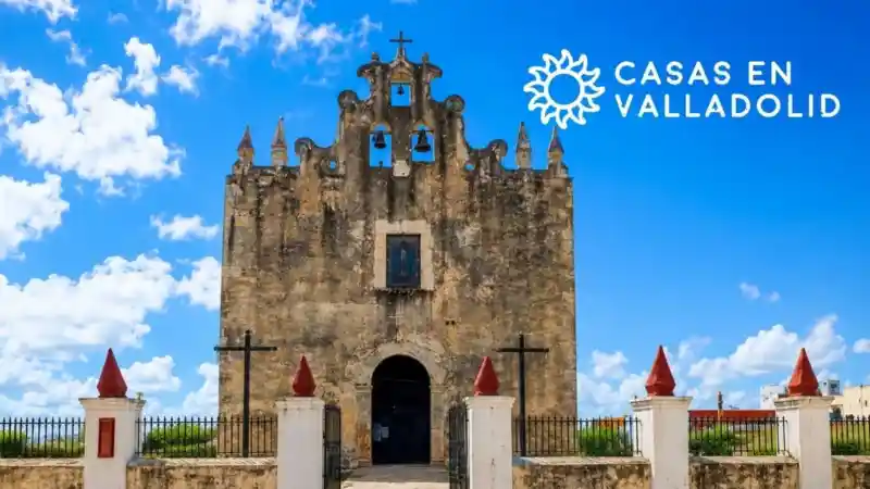 Santa Ana church in Valladolid, Yucatán
