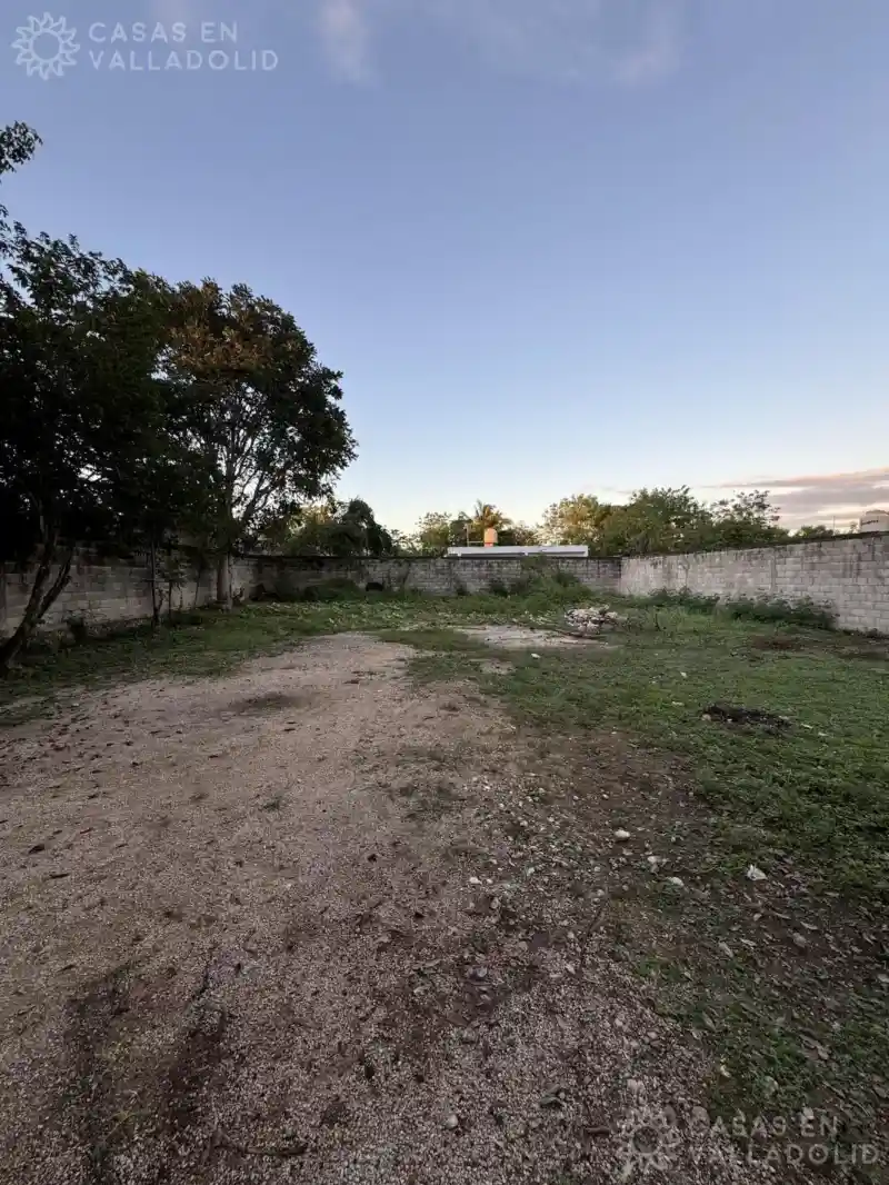 Land in México, Yucatán, Valladolid, Fernando Novelo from Casas en Valladolid