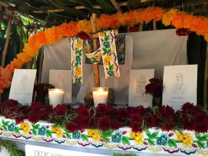 Casas en Valladolid celebra el Hanal Pixán.