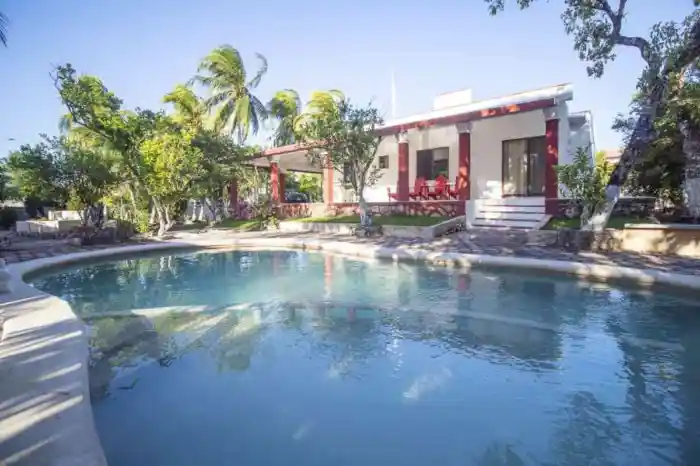 Piscinas prefabricadas o de construcción… ¿Qué me conviene?