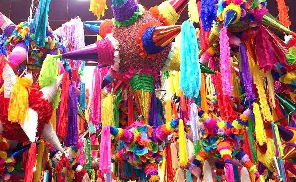 ¿Cómo son las piñatas en Yucatán? — Casas en Valladolid