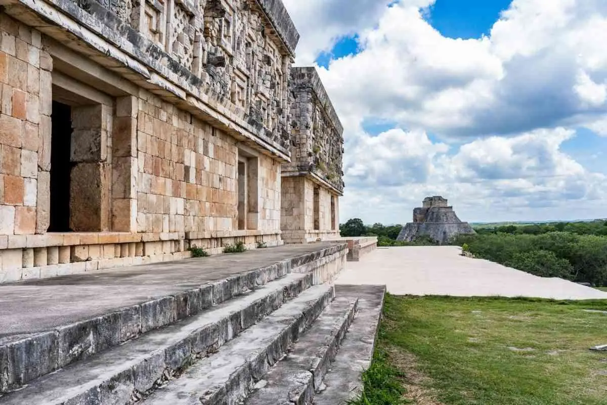 El año nuevo Maya. — Casas en Valladolid