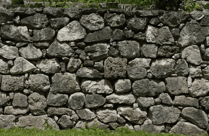 Albarradas and Masonry Walls
