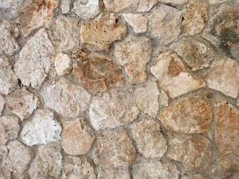 Albarradas and Masonry Walls
