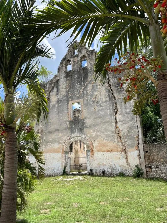 Visit the artisans at Tixhualactun Yucatan